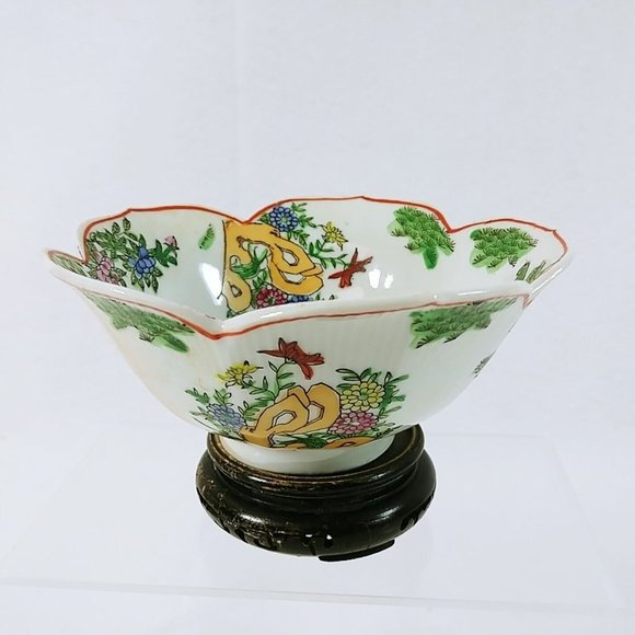 Asian Decorative Bowl Lotus Flower Shape Hand Painted Chop Marked Made in Macao - Picture 2 of 7
